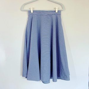 Uniqlo Light Blue Striped Circle Mid-Length Skirt - Size M